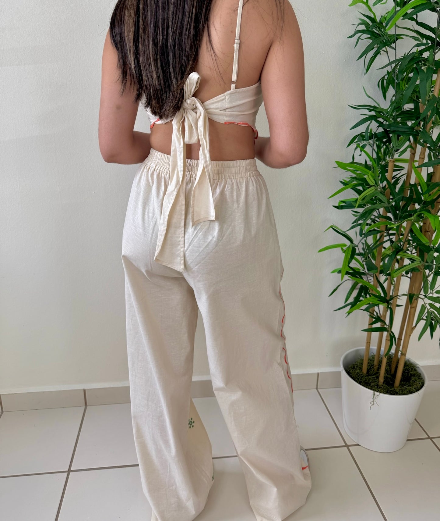 LINEN EMBROIDERED SET