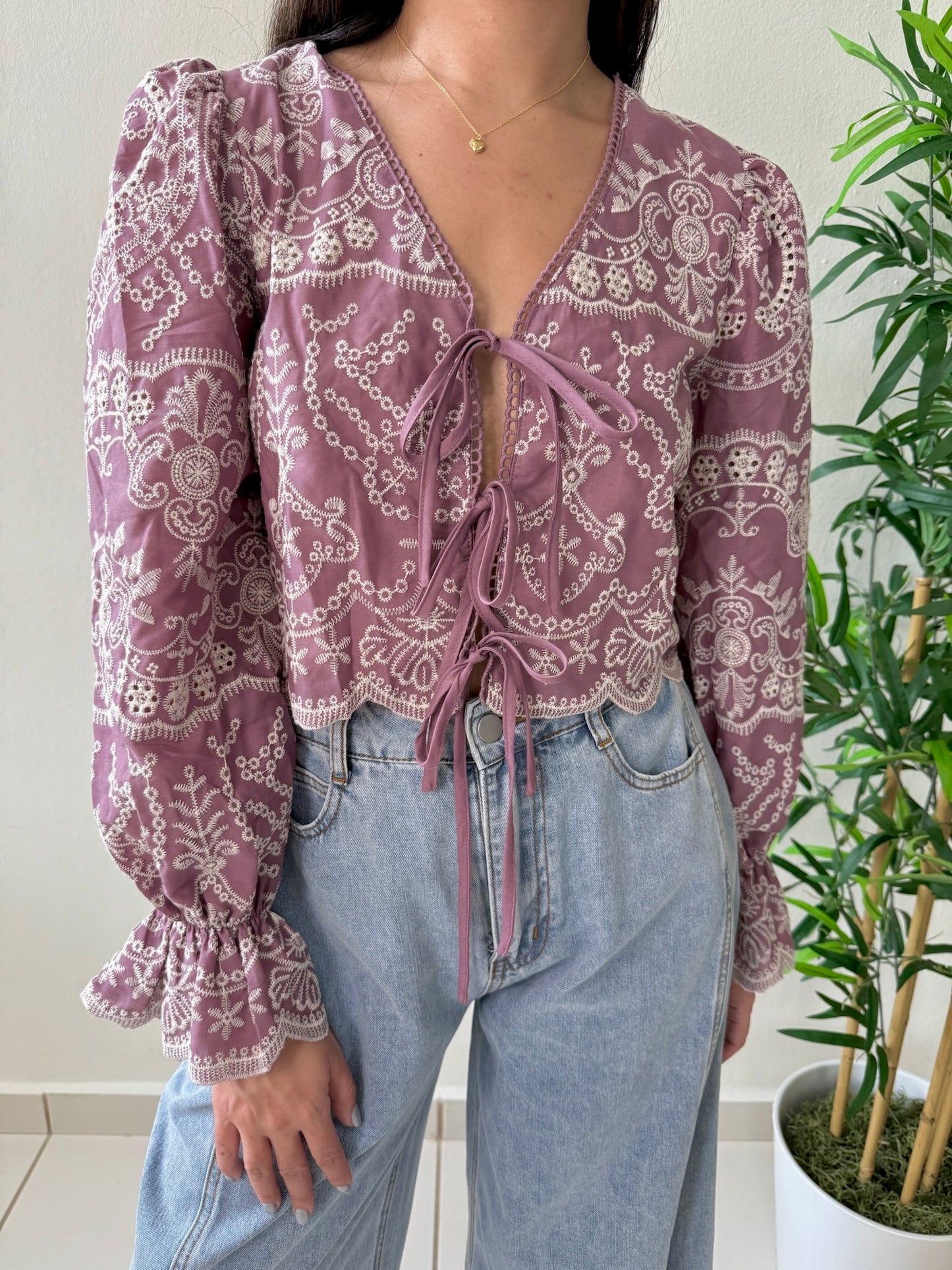 FRONT TIE TOP