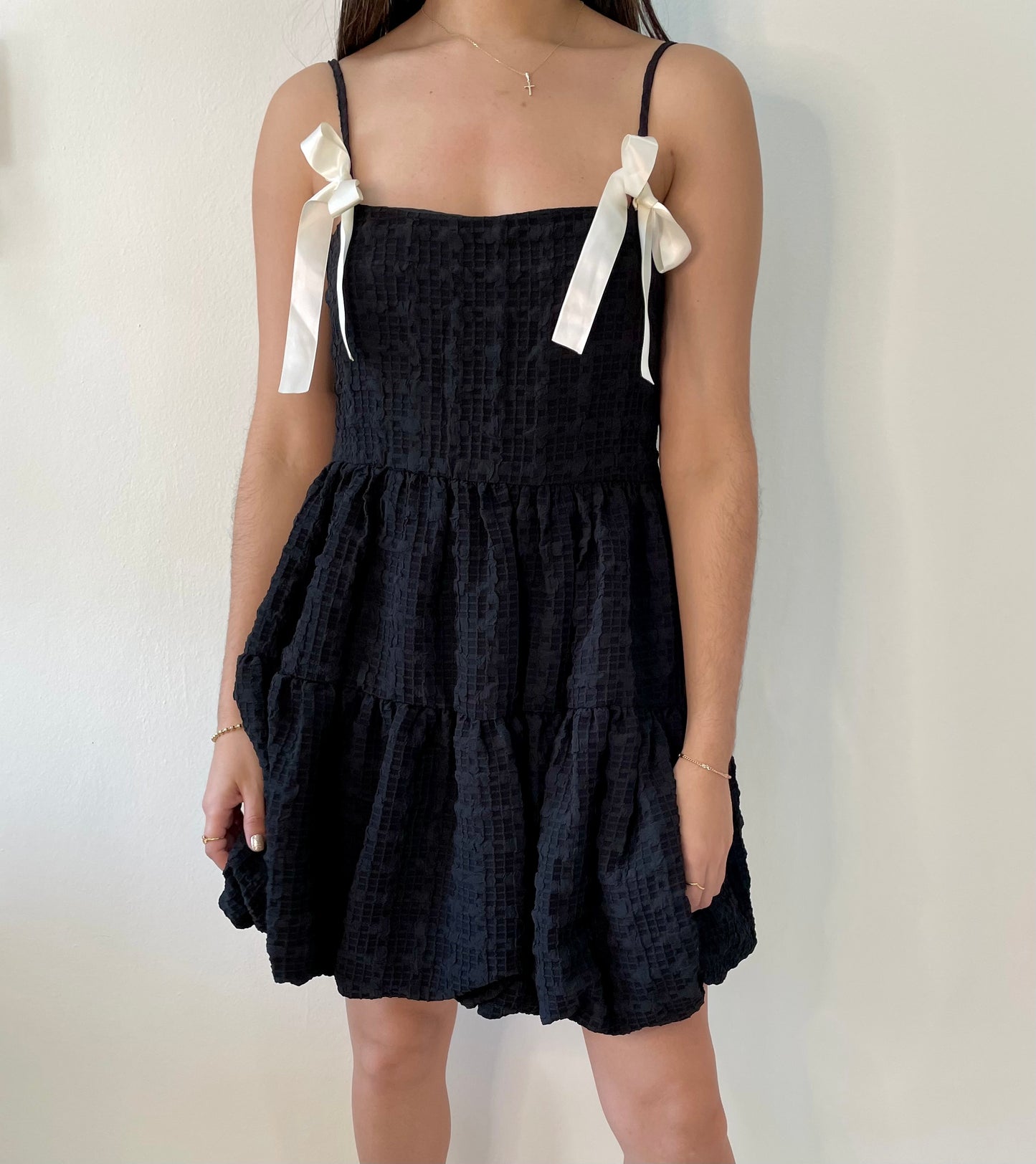 BUBBLE BLACK MINI DRESS