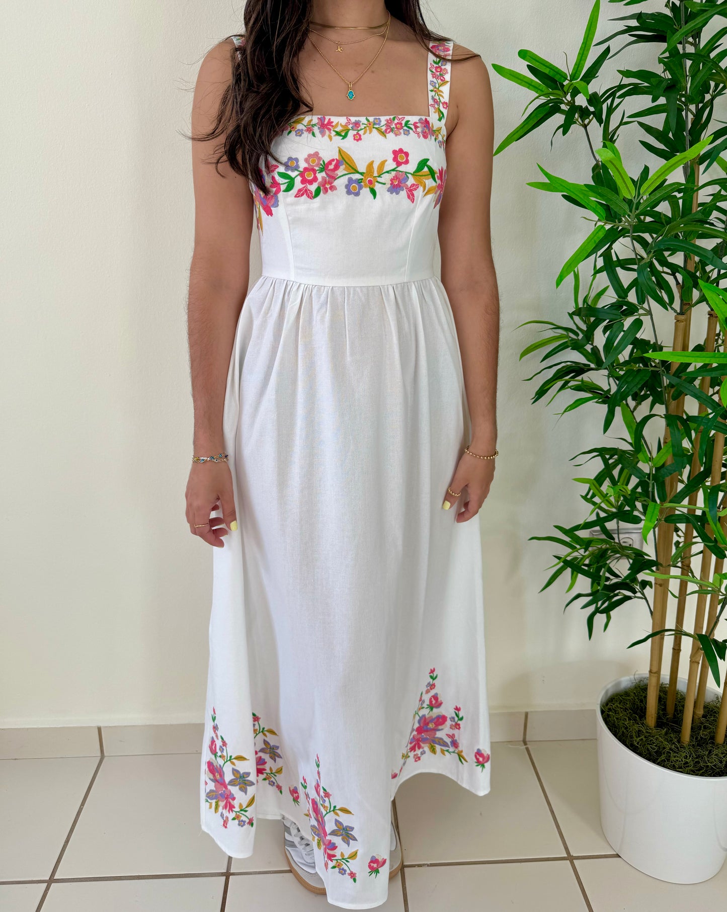 EMBROIDERED MIDI DRESS