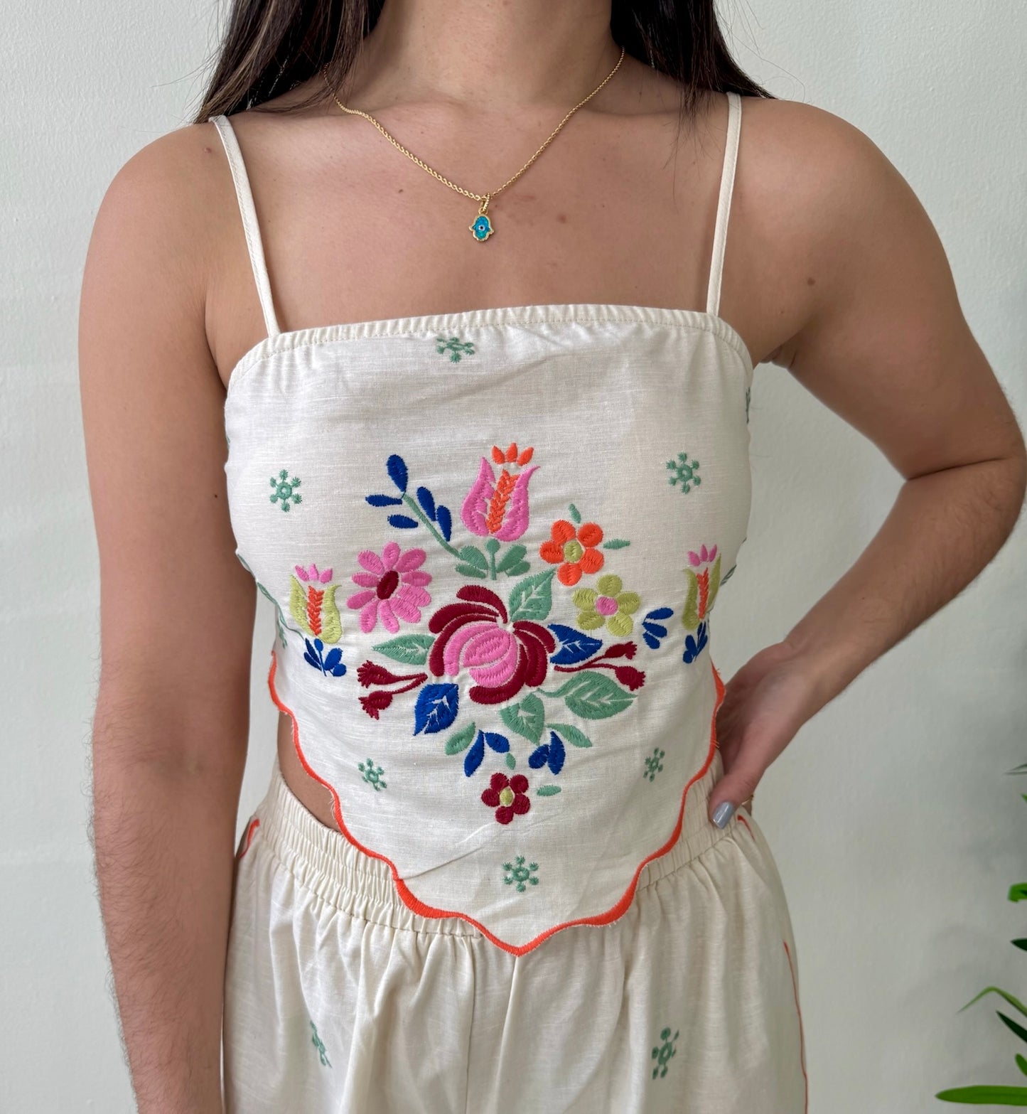 LINEN EMBROIDERED SET