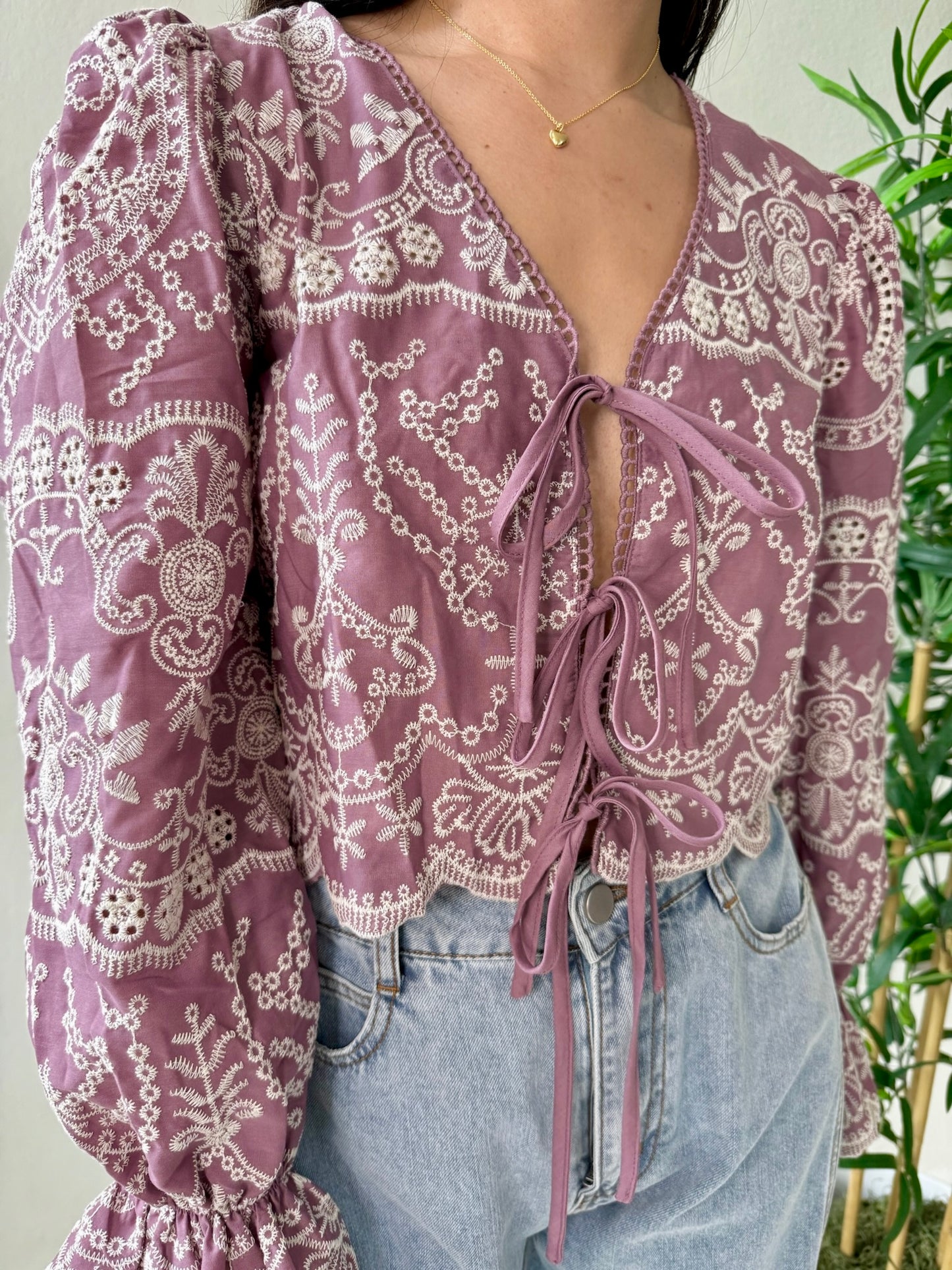 FRONT TIE TOP
